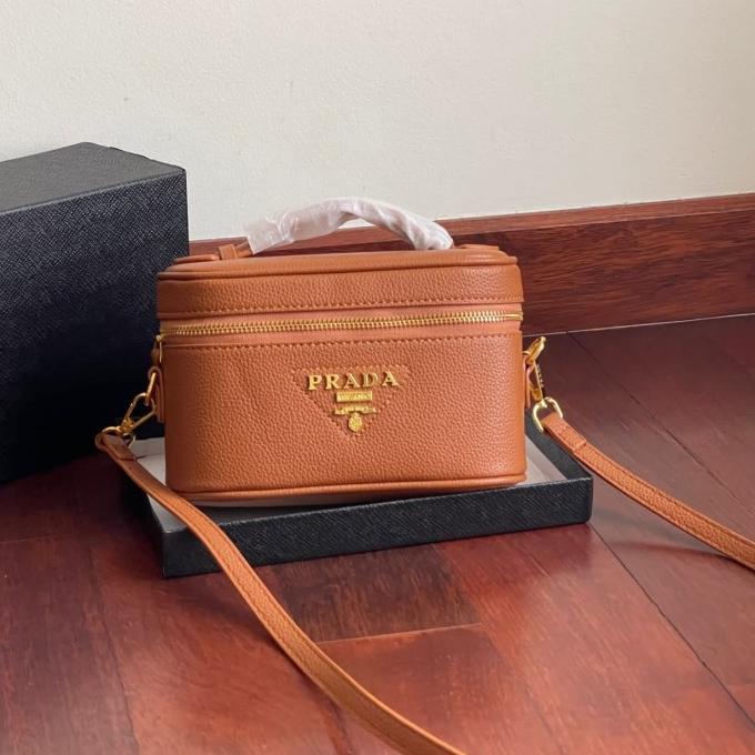 Sling Bag Wanita Branded / Tas Fashion Wanita / Tas Wanita Import Wb7 Kertania