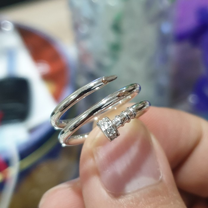 ✨Termurah Cincin Emas Putih Spiral Paku Limited