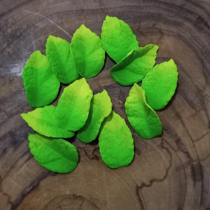 

favorit] Gumpaste Daun Kecil
