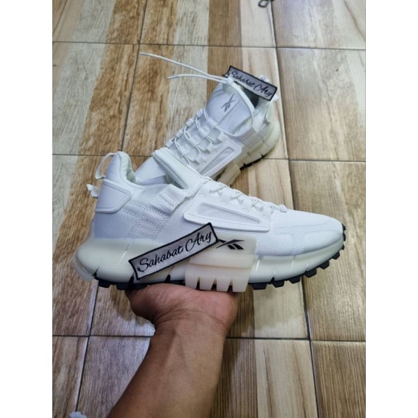 Sepatu Zig Kinetica Edge White