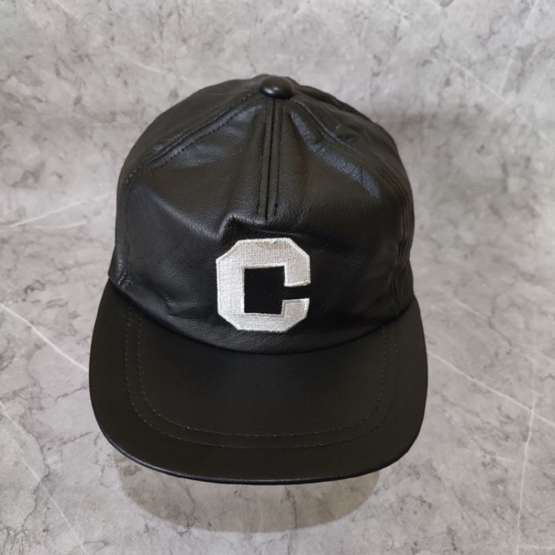 topi baseball logo c mirip covernat