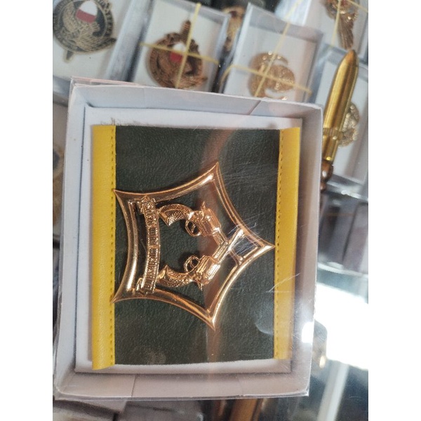 Emblem baret Polisi Militer