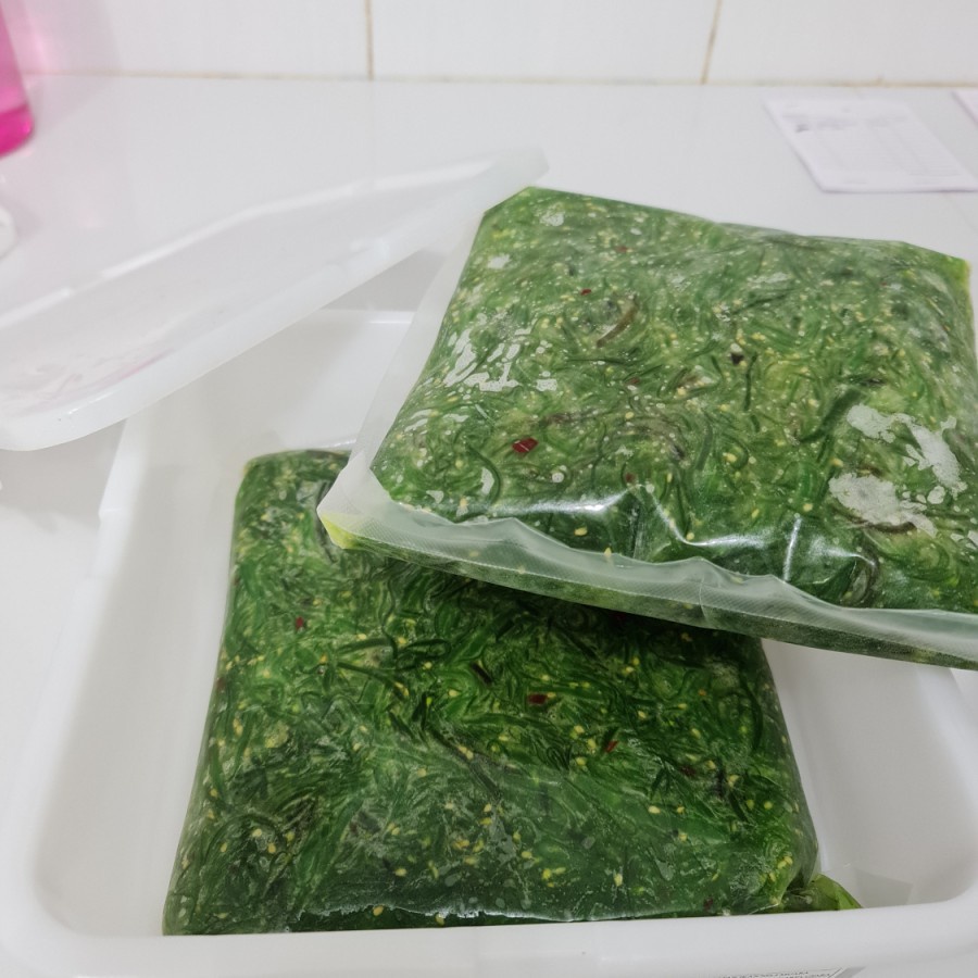 

Chuka Wakame / Salad Rumput Laut Per Box Isi 2 Kg