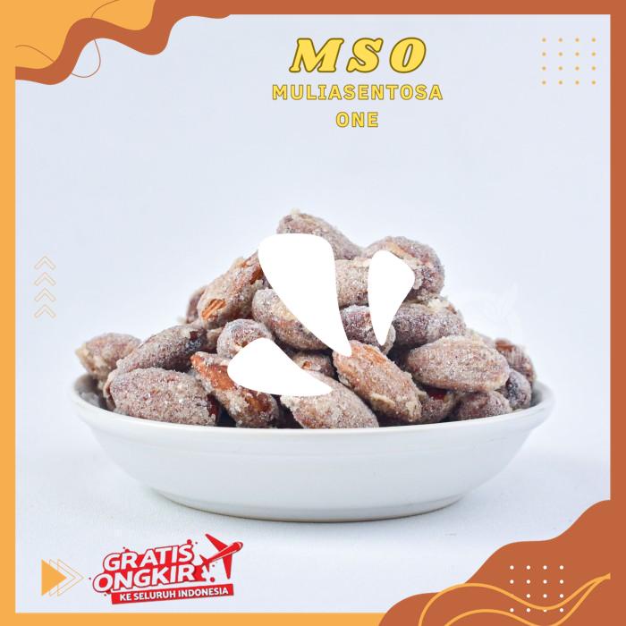 

SIMPLY VANILLA ROASTED ALMOND 1 KG PRODUK KUALITAS BERKELAS !!