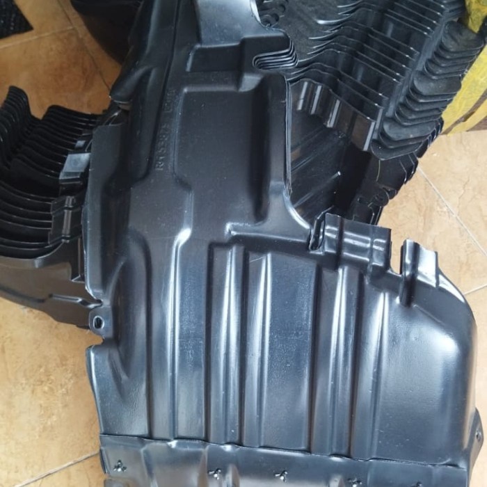 Liner Fender Avanza Tipe S Satuan Terlariss 
