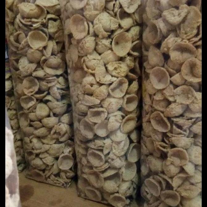 

BIG SALE KERIPIK TAHU WALIK / KERIPIK KULIT TAHU KILOAN 1KG !!!!!