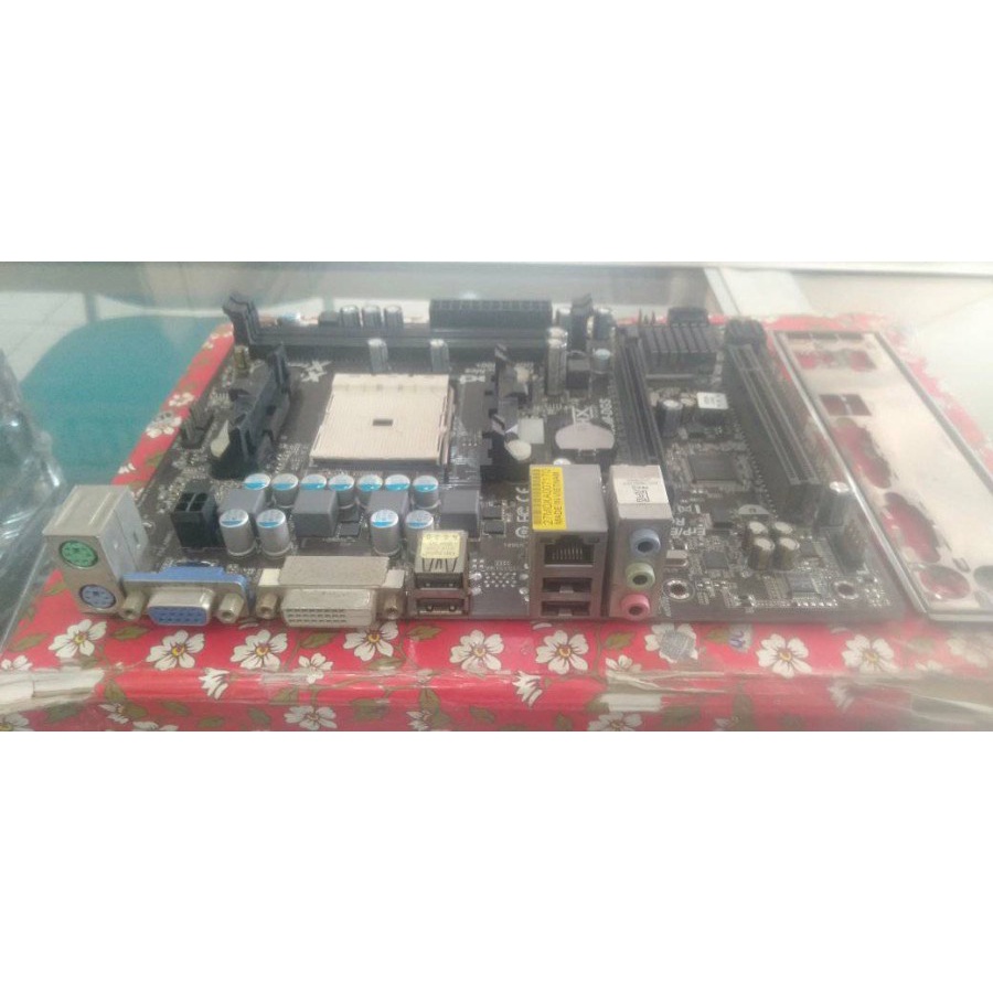 MB FM1 MERK ASROCK/ECS on vga ddr3