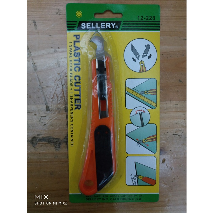 

Pisau Potong Belah Plastic Akrilic Cutter