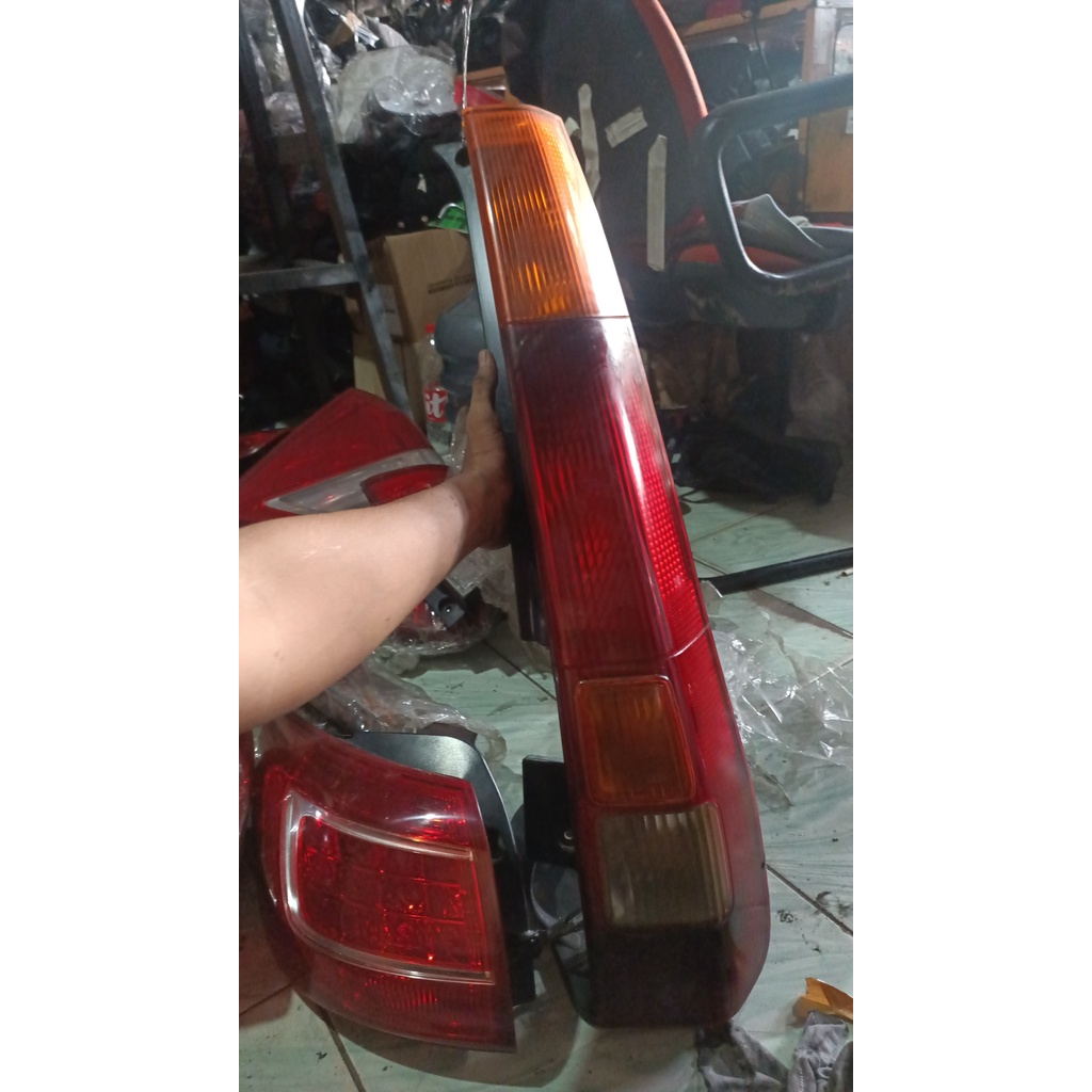 Stoplamp kanan honda crv 2003-2004 original