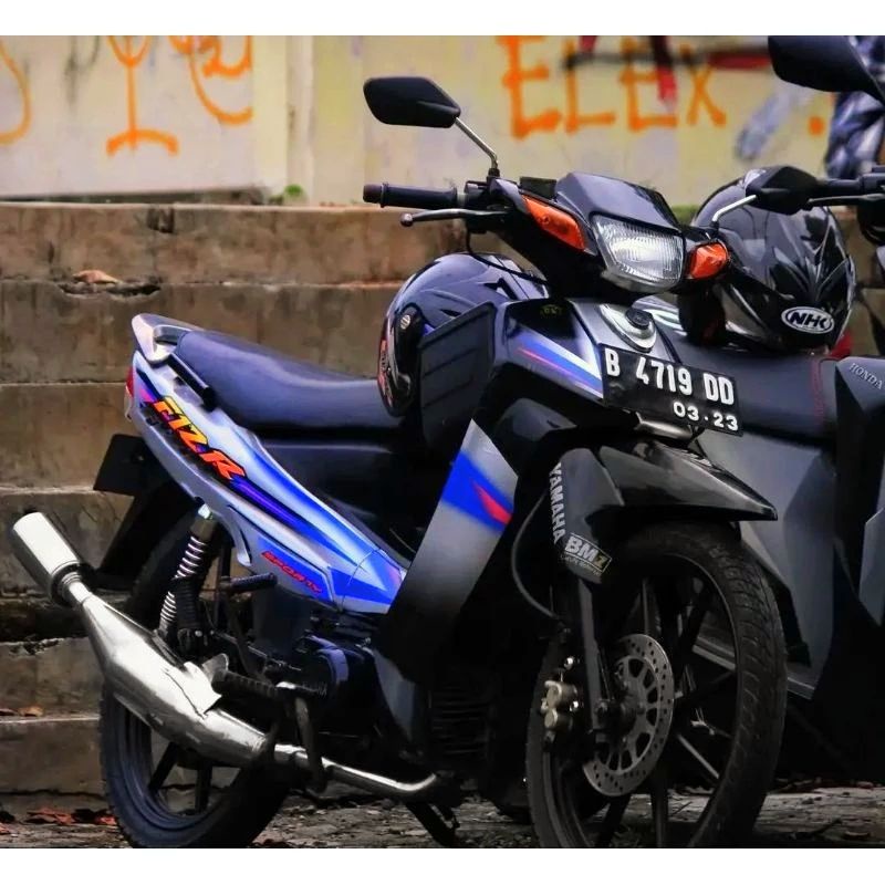 Striping lis sticker standar ORI yamaha fiz r 2003 sporty hitam silver lis biru stiker F1z R Hitam s