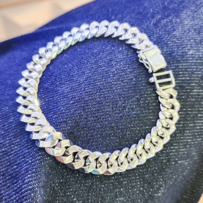 Gelang - Gelang Pria Dan Wanita Gelang 750 Emas Asli 750 (Gelang Sisik Naga)