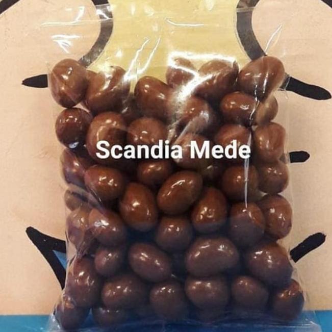 

Coklat Scandia Mede / Coklat Kiloan / Coklat Delfi /Coklat Silverqueen