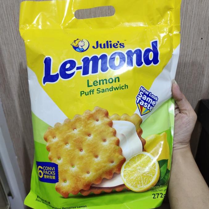 

Julies Lemond puff sandwich biscuit 272gram isi 16bungkus Malaysia PS