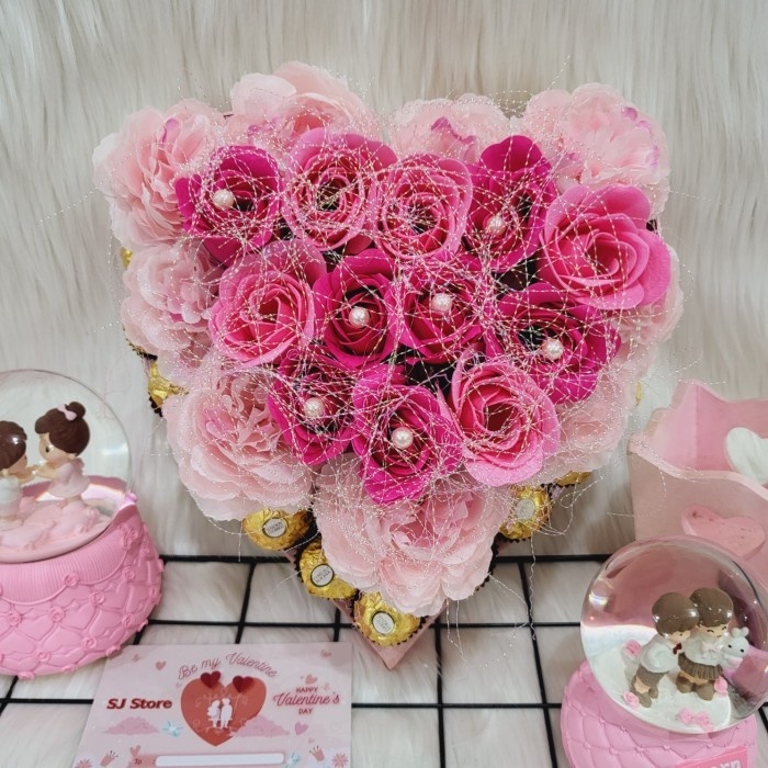 

SIAP KIRIM Paket box hampers bunga valentine anniversary ulang tahun wisuda 77 madalinsecollect