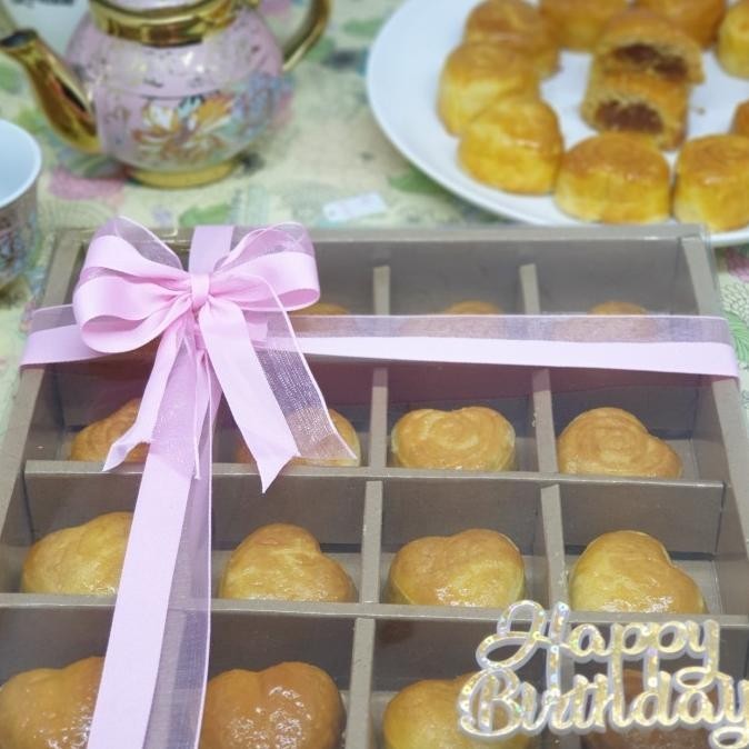 

Terlaris Hampers Nastar Wisman Love /Hantaran Gift Imlek Birthday /Hamper Imlek Pengiriman Cepat