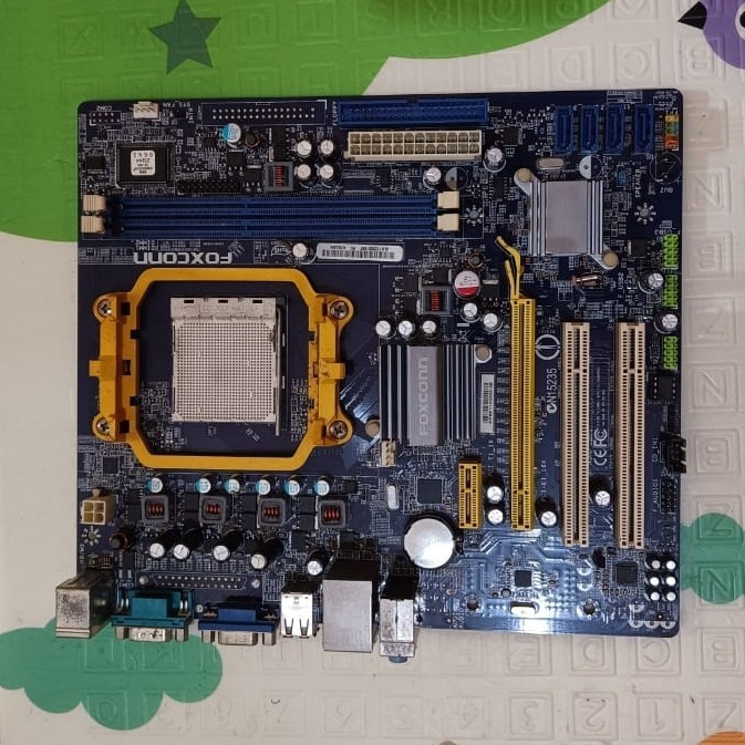 Mobo Motherboard AMD Foxconn A76GMV AM3 DDR3