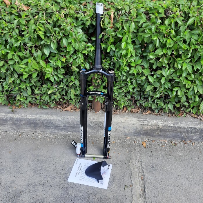 [Original] Fork 29Er Sr Axion Boost Trv 100 Rlc Limited