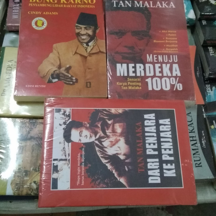 

[Baru] Buku Tokoh Kemerdekaan Bung KarnoTan Malaka Paket 3 Buku Terkenal. Limited