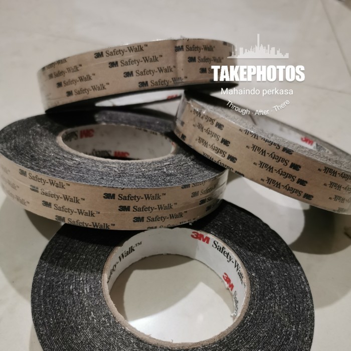 

[Baru] 3M Safety Walk Tape Anti Slip Lantai - 610 Safety-Walk Black / Hitam Terbaru
