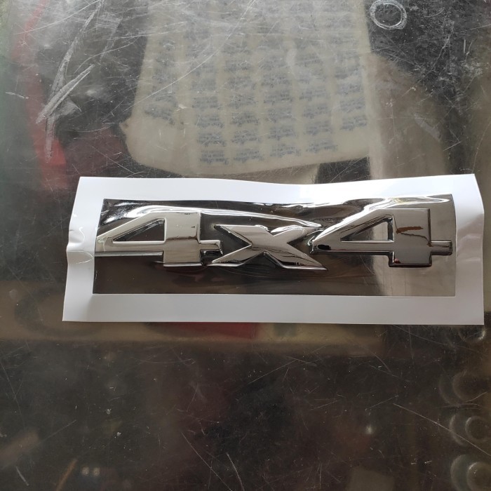 [Original] Emblem 4X4 Chrome Jeep Cherokee Xj Diskon