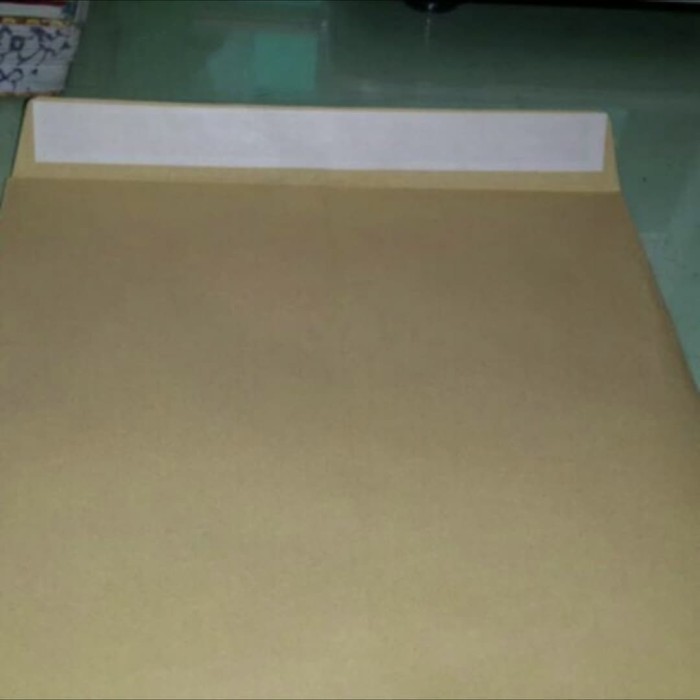 

Amplop Folio Seal Ada Lem