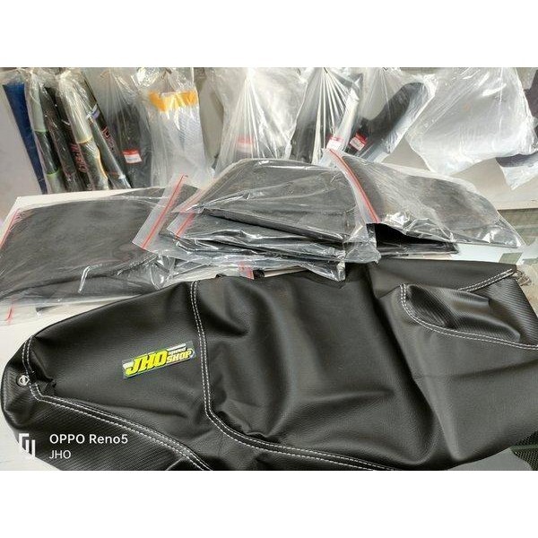 SARUNG JOK MOTOR MBTECH CARERA ORIGINAL MODEL PCX PNP VARIO BEAT