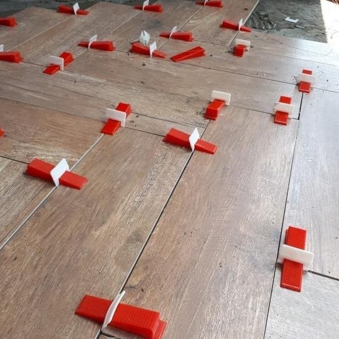 Pahe Spesial Tile Leveling System
