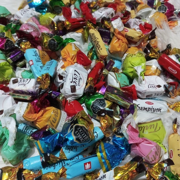 

SALEE!!!!! coklat mix 1kg oleh-oleh haji Bes