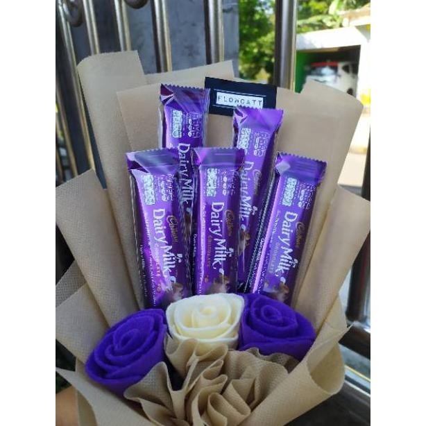 Bisa Cod Bucket Coklat / Buket Coklat / Buket Coklat Wisuda/ Bucket Coklat Wisuda/ Buket Coklat Dair