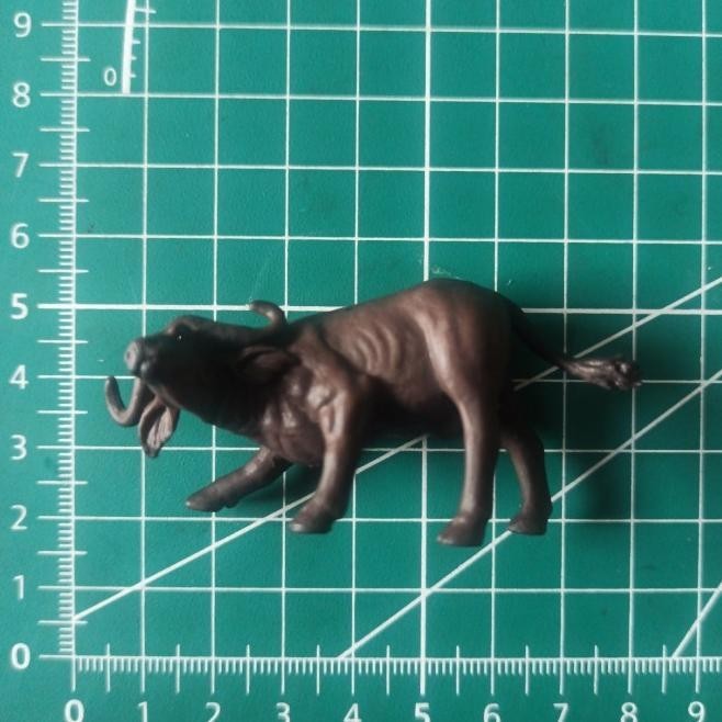 Miniatur Hewan Banteng 7 Cm Maket Diorama Hewan Kebun Binatang | Tokonisaya