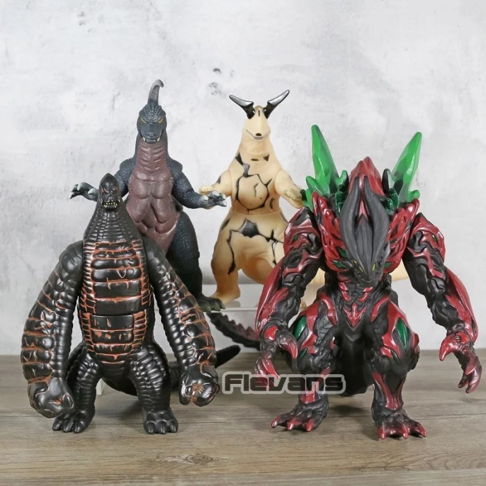 Mainan Monster Kaiju Ultraman Action Figure Red King Eleking Zeppandon