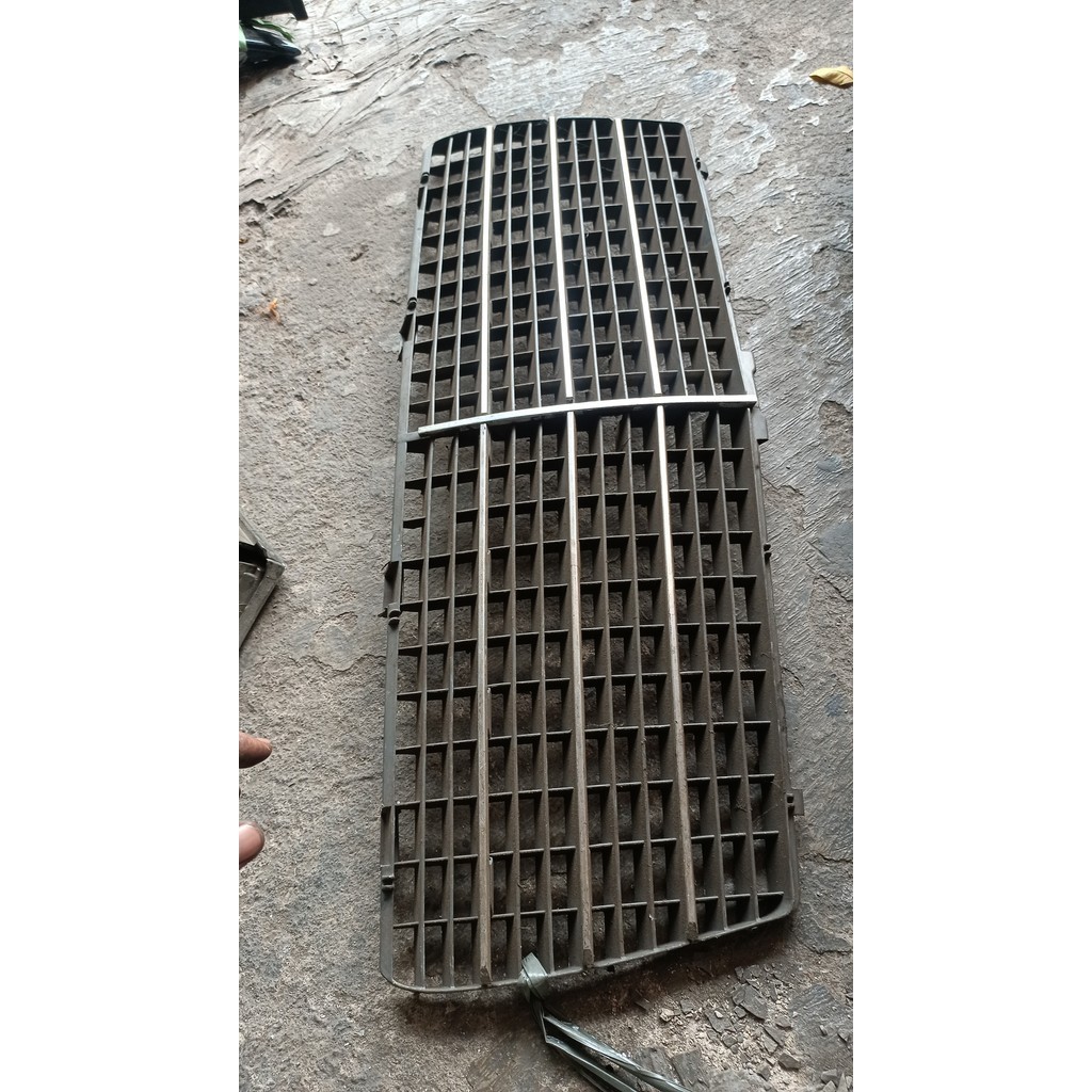 Grill grille Mercedes Benz mercy W124 original