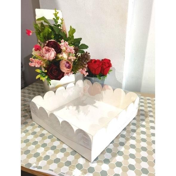 

Big Sale BOX MIKA PUTIH - DUS BOLU - KOTAK BROWNIES - KARDUS 25x25x8 (ISI : 10 PCS)
