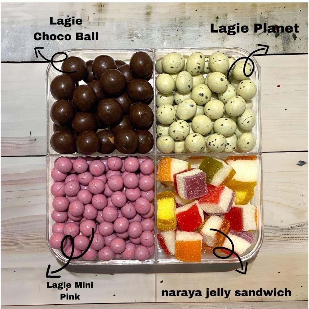 

PROMO MURAH Paket Coklat Lagie Plus Jelly Naraya Toples Sekat 4 / Coklat Lagie / Hampers Lebaran