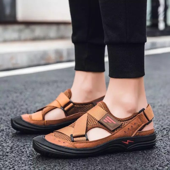 Sepatu Sandal Pria Gunung Outdor Import Ringan - Brown