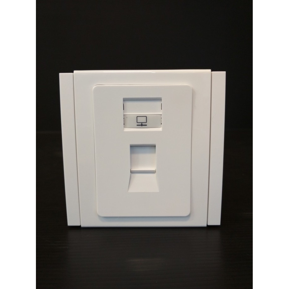 BOSS / Outlet Data RJ45 Cat6 Boss / B3031CAT6WW
