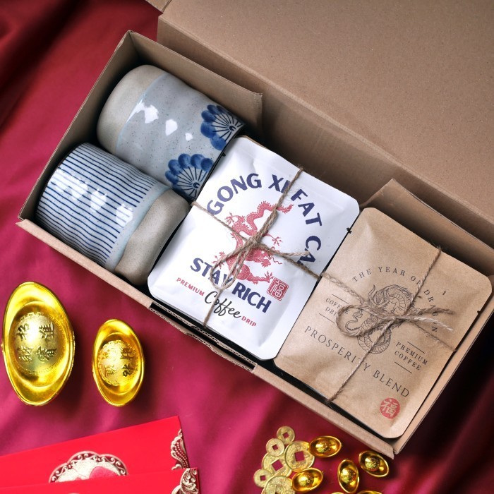 

Ready Hampers Imlek "Keluarga Besar" Coffee Drip + Gelas Aesthetic Jepang