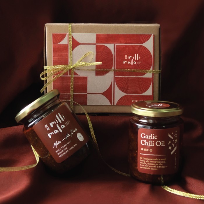 

Ready Gift Set Hampers by Millimala