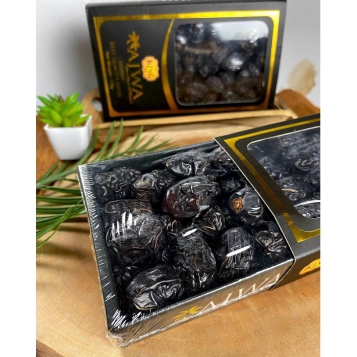 

Kurma - Kurma Ajwa Madinah Box 1Kg Aliyah Organik Ajwah Medina Azwa Premium