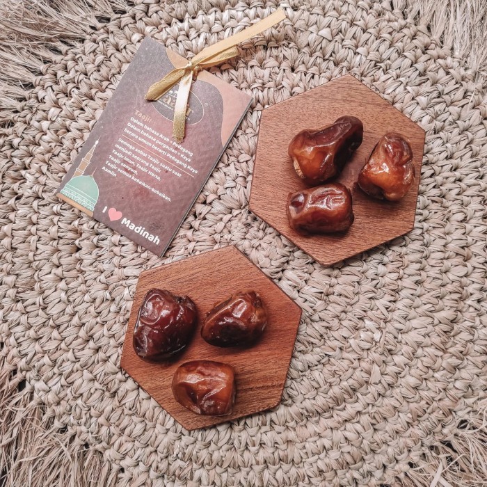 

Kurma - Kurma Sukari 500 Gram/Sukari Premium/Sukari Taajir 500 Gram