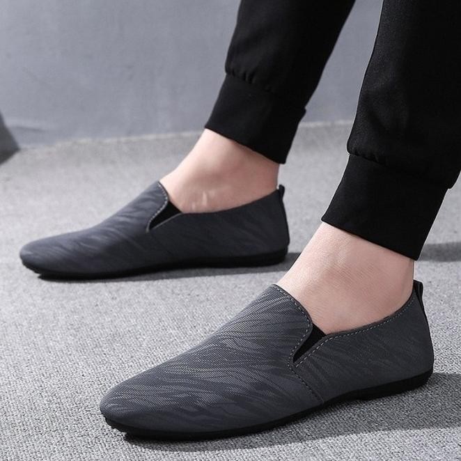 Leedoo Sepatu Pria Slip On Casual Sepatu Santai Kantor Pria MR214