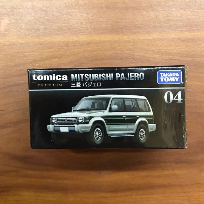 TAKARA TOMY TOMICA PREMIUM 04 - MITSUBISHI PAJERO