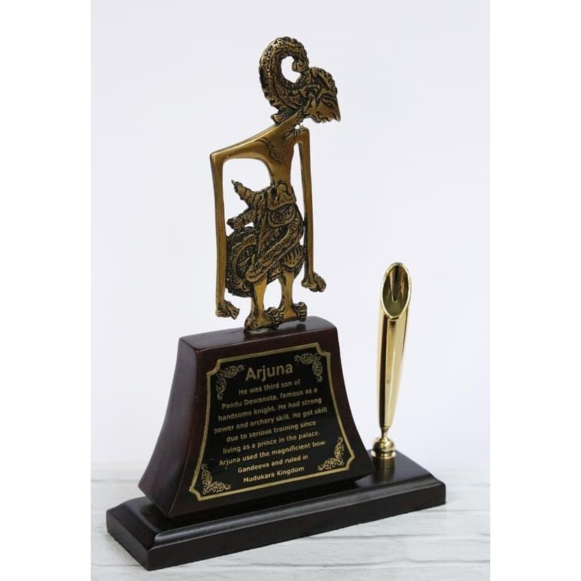 

Tempat Pulpen Wayang Arjuna