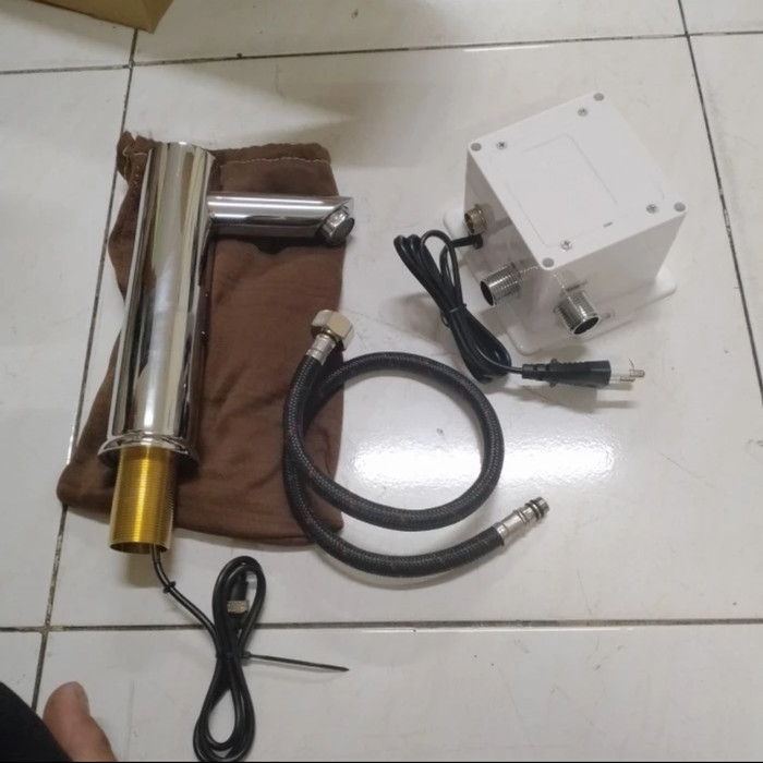 kran wastafel otomatis sensor / kran air sensor