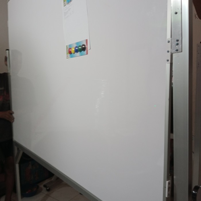 

Whiteboard Standing Double Face Magnetic 90X180 Cm Papan Tulis
