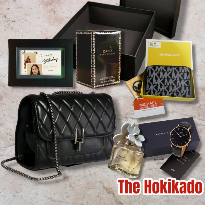 

Hokikado Hampers Kado Ulang Tahun Anniversary Wisuda Lamaran Valentine