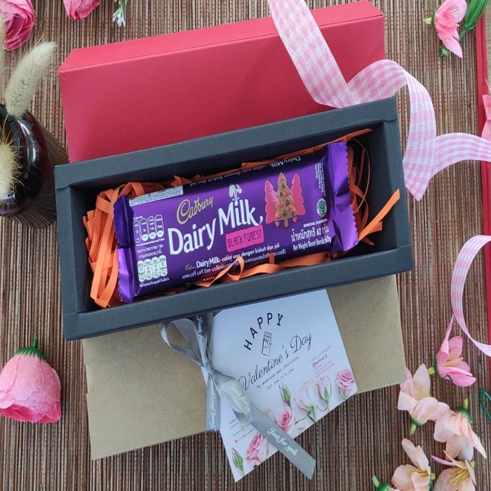 

Box Hampers Chocolate Coklat Cadbury Kado Valentine Gift