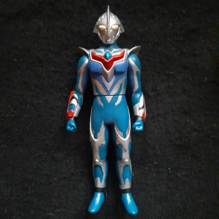 UHS 16 Cm Ultraman Nexus Junis Blue by Bandai 2004