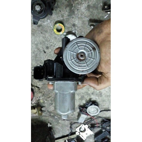 Motor Power Window Nissan Livina Kiri Depan