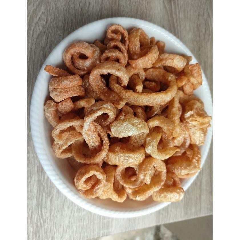 

CR - Aroy MakMak 100gr Krupuk Kulit Babi Homemade Renyah gurih TERLARIS